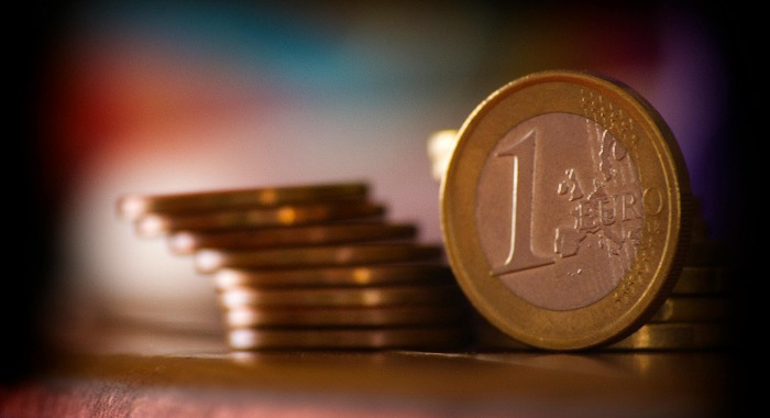 profitline.hu: 30 milliárd eurót veszítettek magánszemélyek és kkv-k nemzetközi fizetések rejtett díjai miatt az EU-ban 2023-ban
